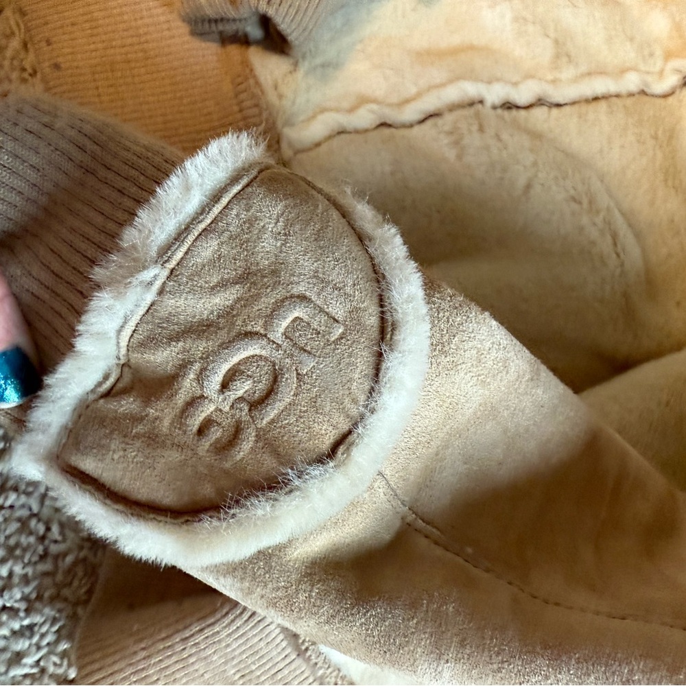 UGG Jacket - image 6